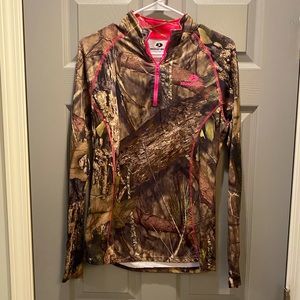 Mossy Oak Womens Pullover. SZ M 38-40